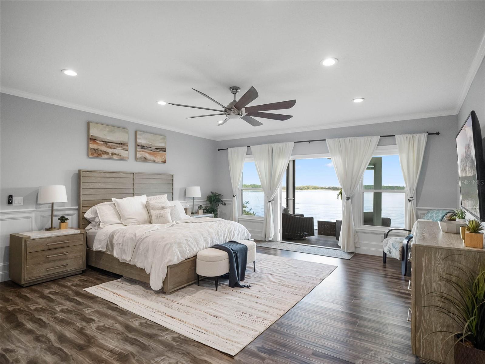 MAGNOLIA POINTE - Residential