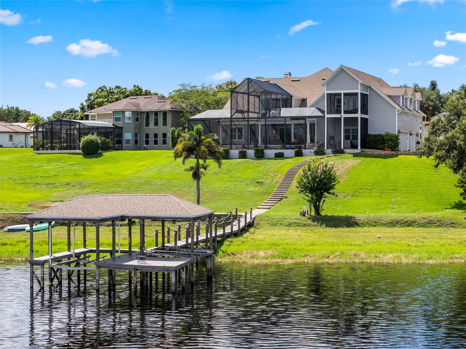 MAGNOLIA POINTE - Residential