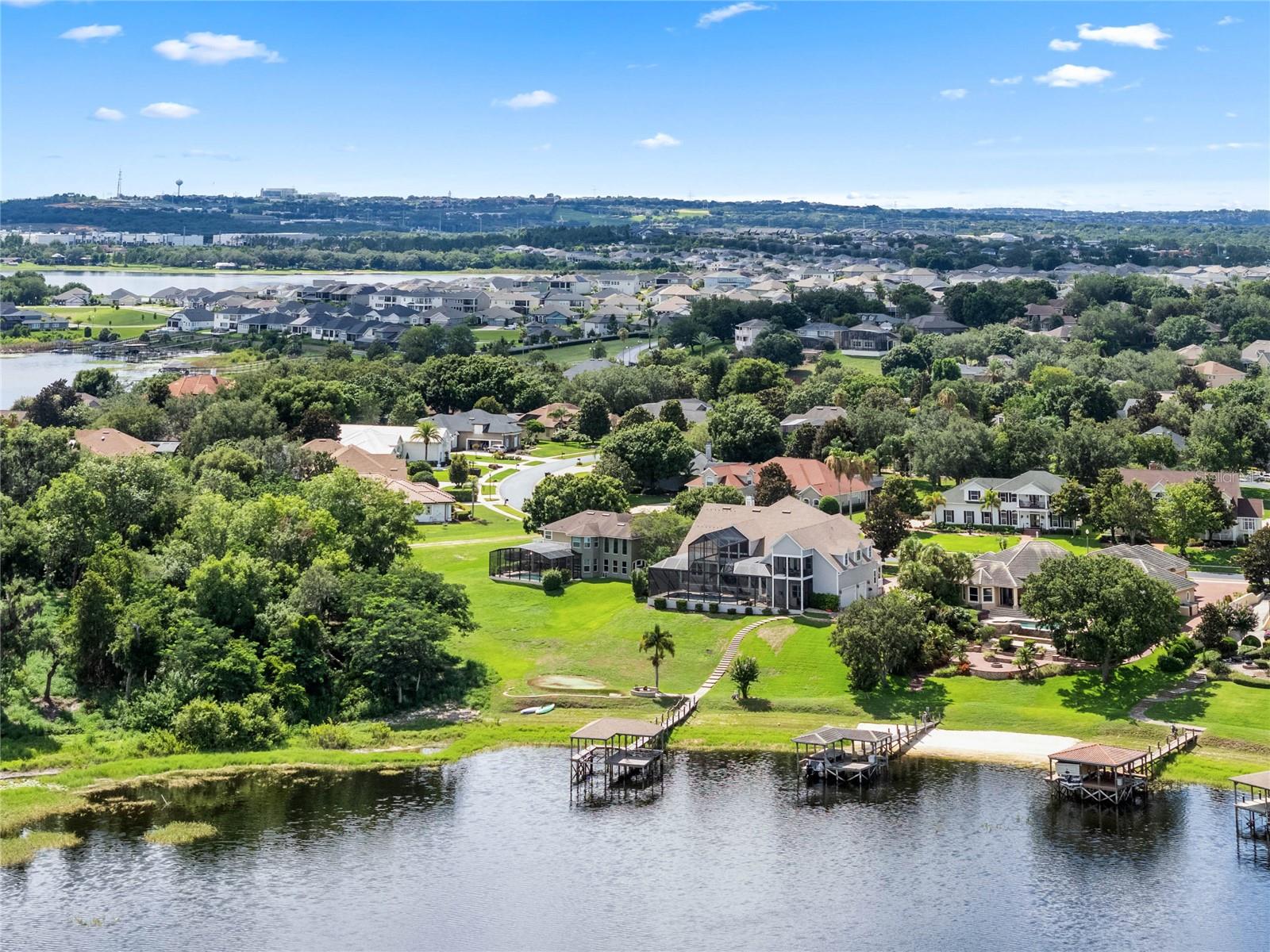 MAGNOLIA POINTE - Residential