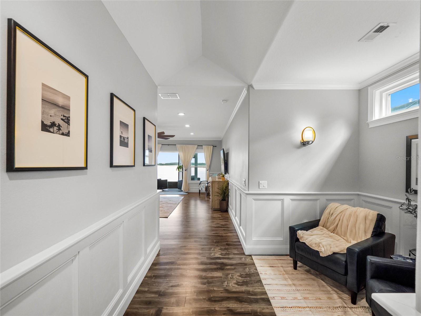 MAGNOLIA POINTE - Residential