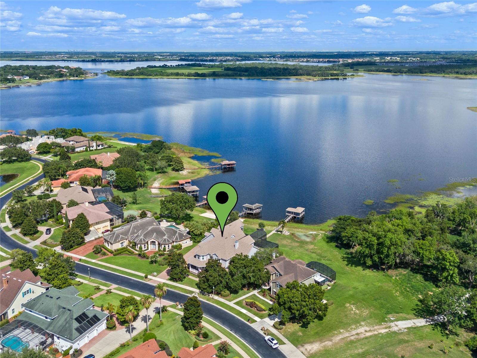 MAGNOLIA POINTE - Residential