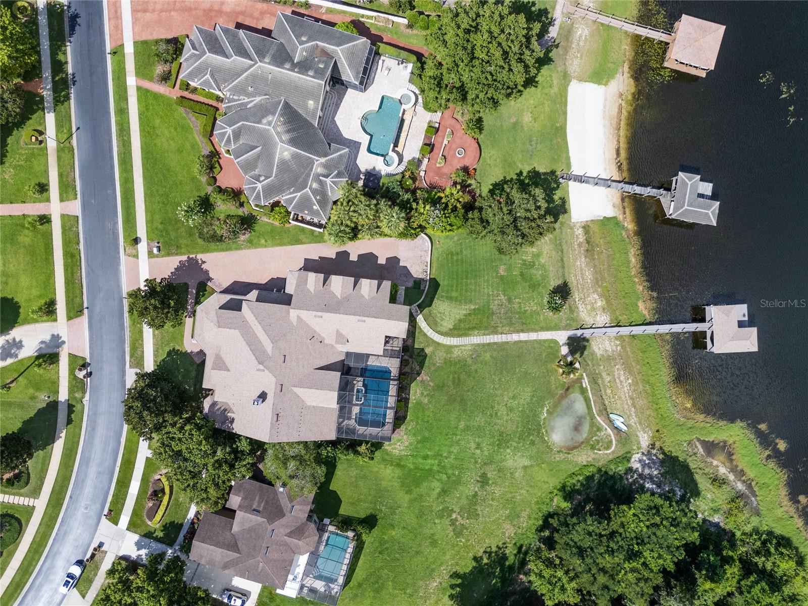 MAGNOLIA POINTE - Residential