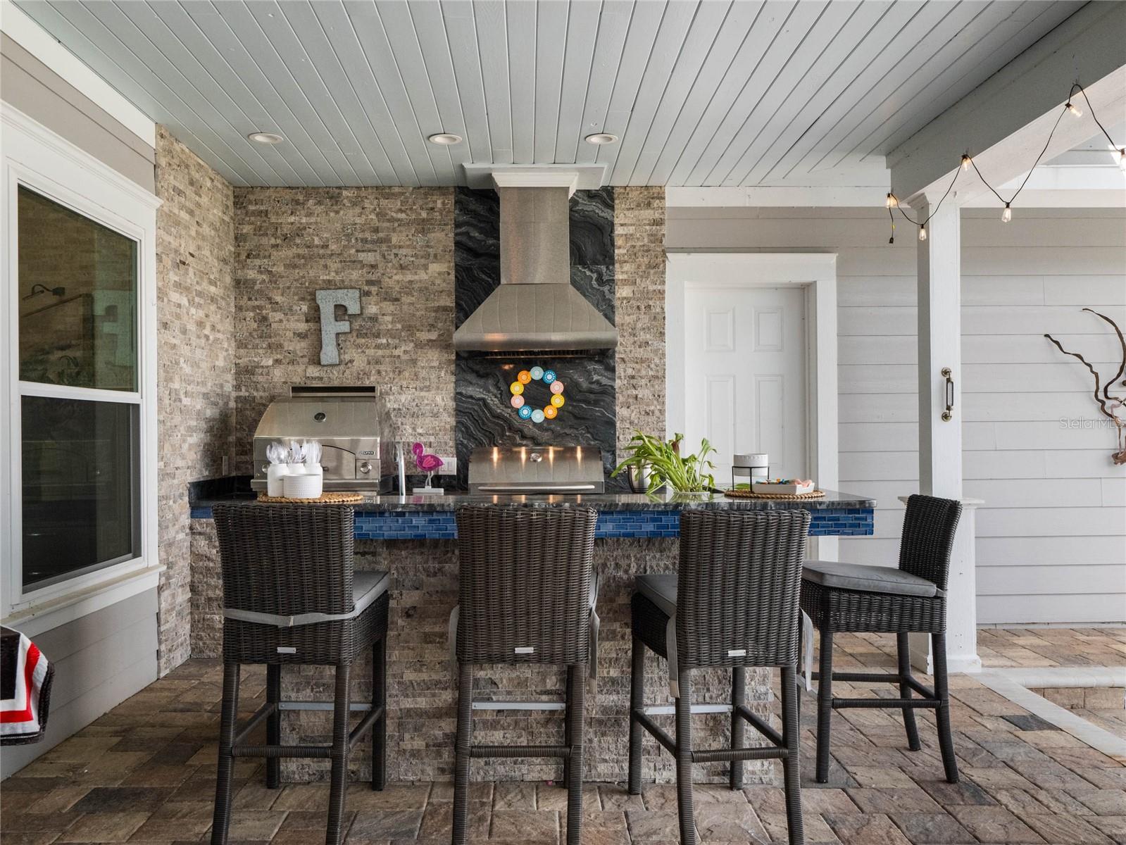 MAGNOLIA POINTE - Residential