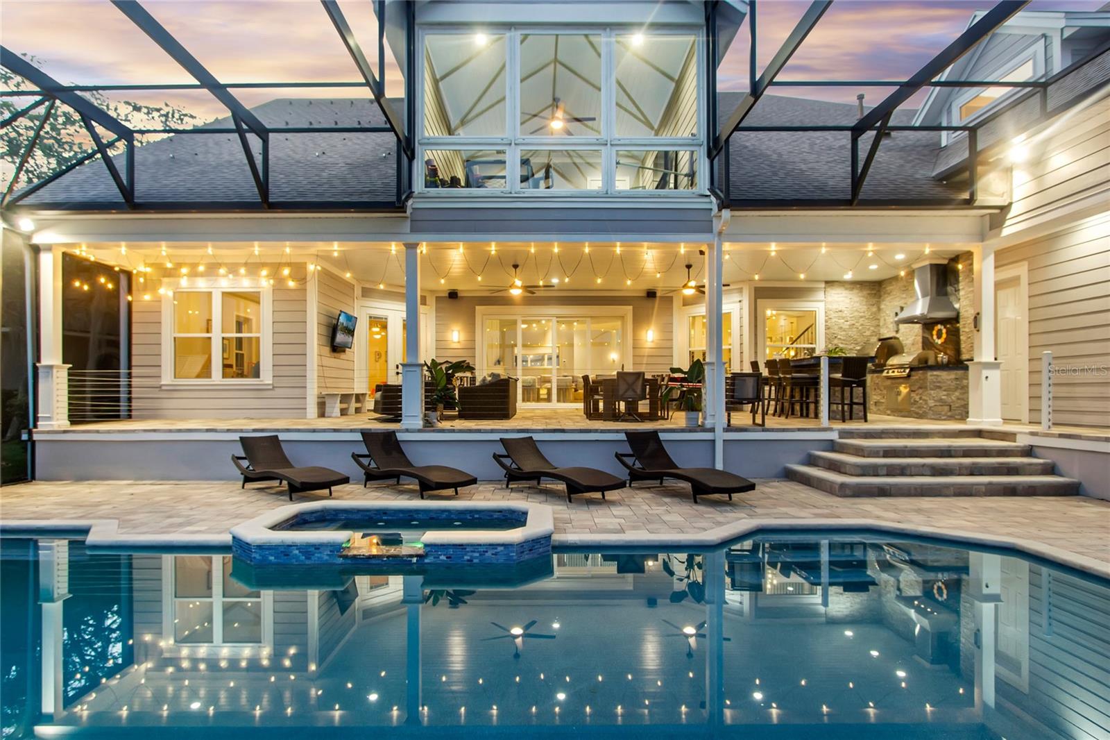 MAGNOLIA POINTE - Residential