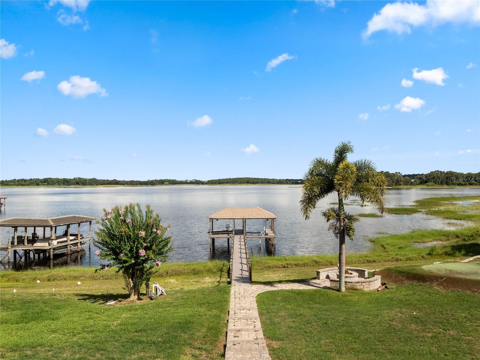 MAGNOLIA POINTE - Residential