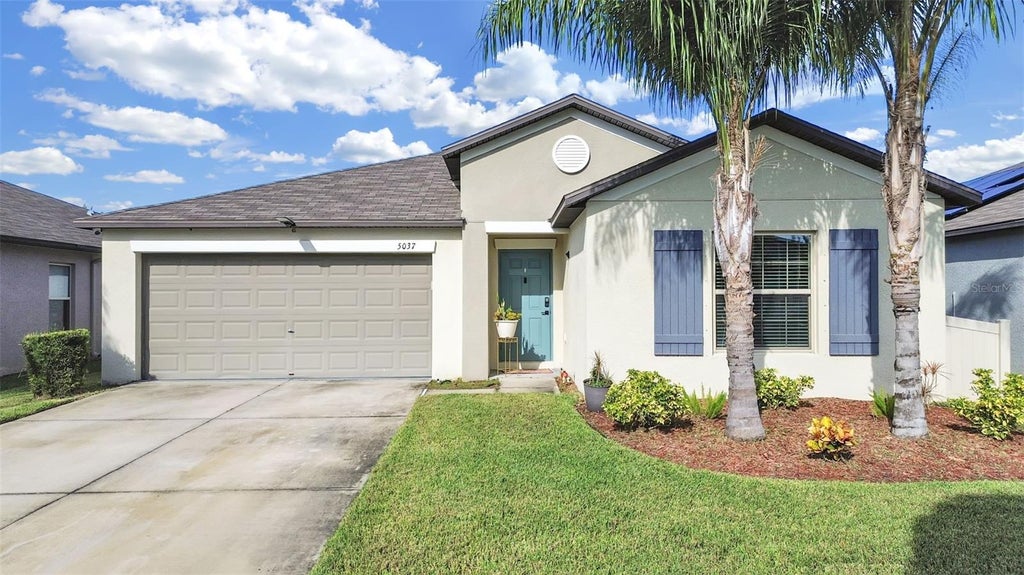 Photo of 5037 White Chicory Drive, Apollo Beach, FL 33572 (MLS # TB8552872)