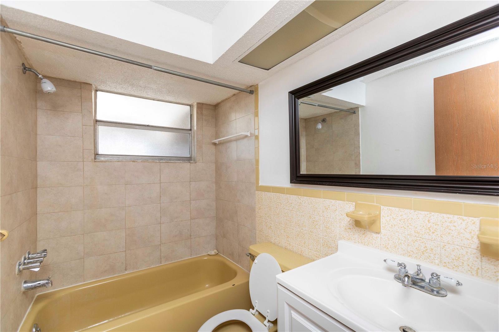 HILLANDALE - Residential