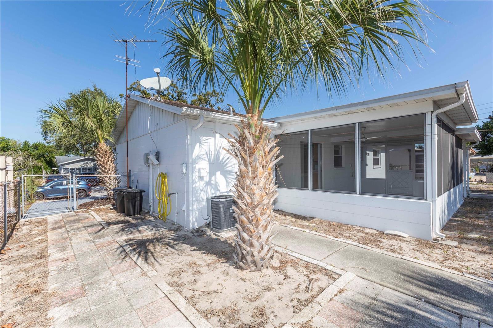 HILLANDALE - Residential