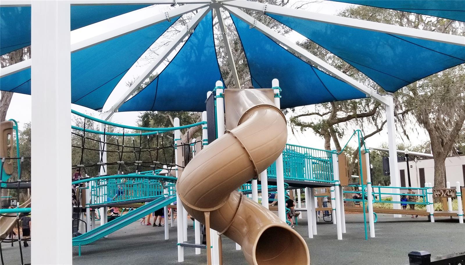 HILLANDALE - Residential