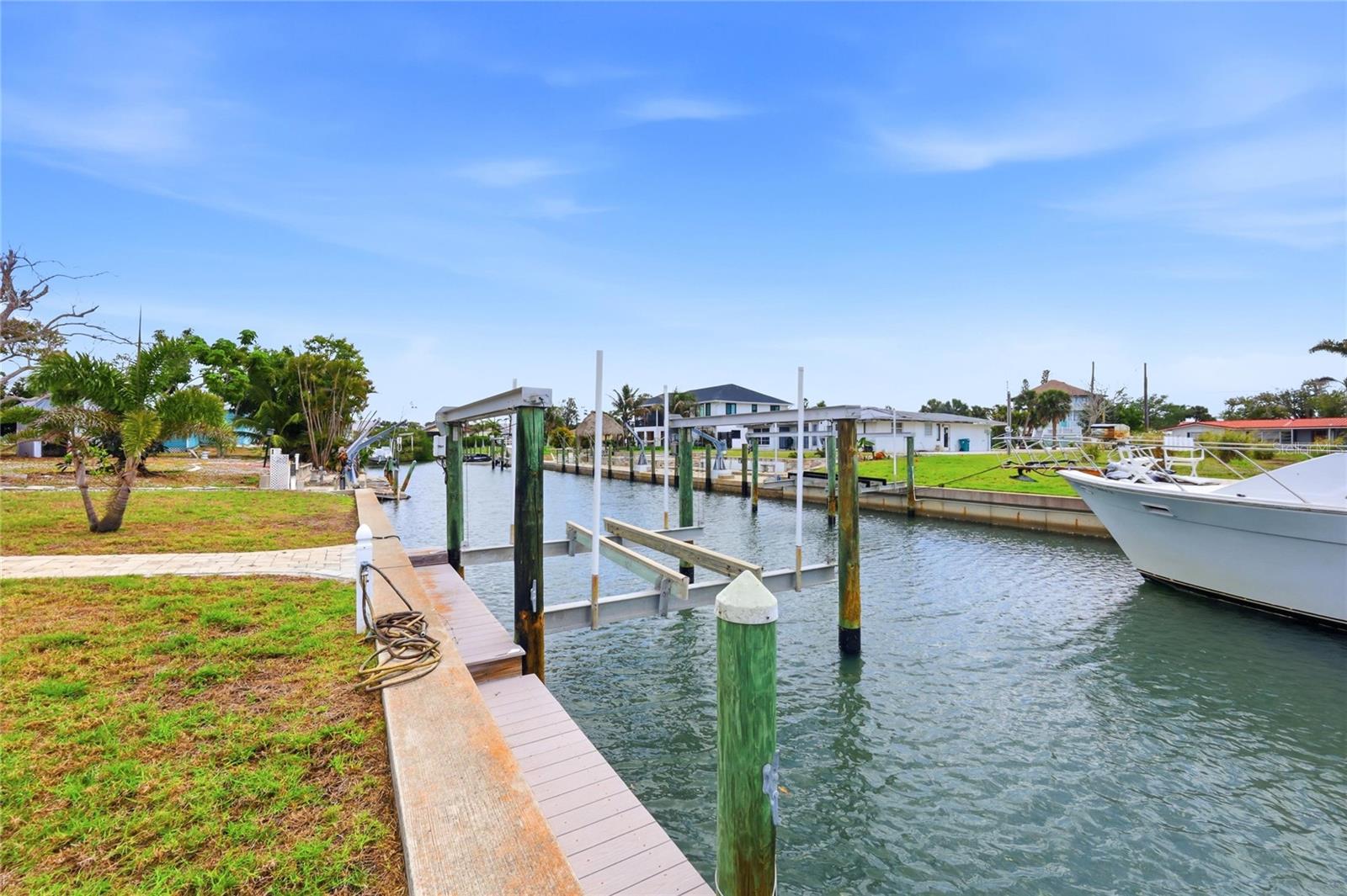 GROVE CITY SHORES - Residential