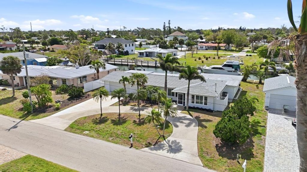 Photo of 1959 Mississippi Avenue, Englewood, FL 34224 (MLS # D6146846)