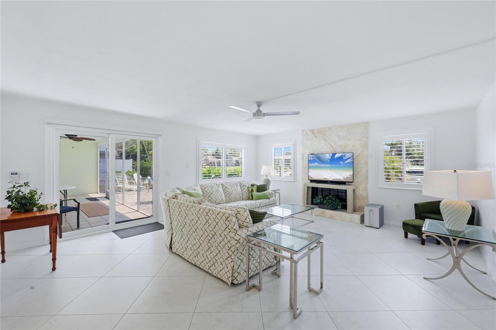 GROVE CITY SHORES - Residential