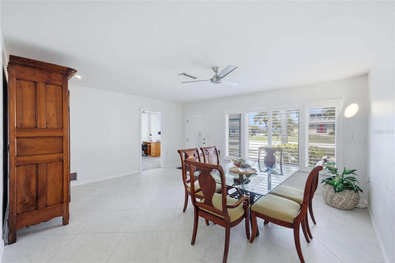 GROVE CITY SHORES - Residential