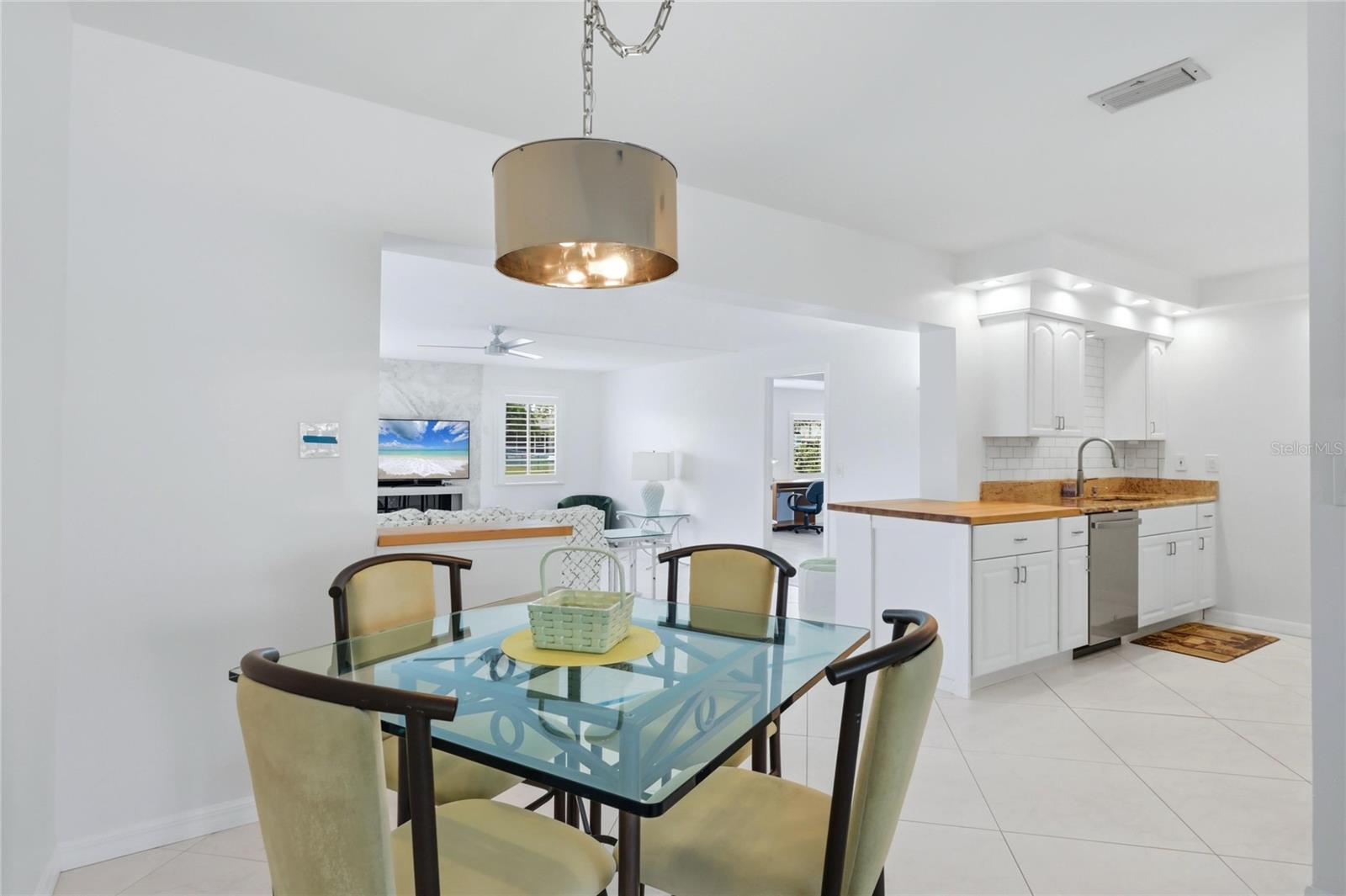 GROVE CITY SHORES - Residential