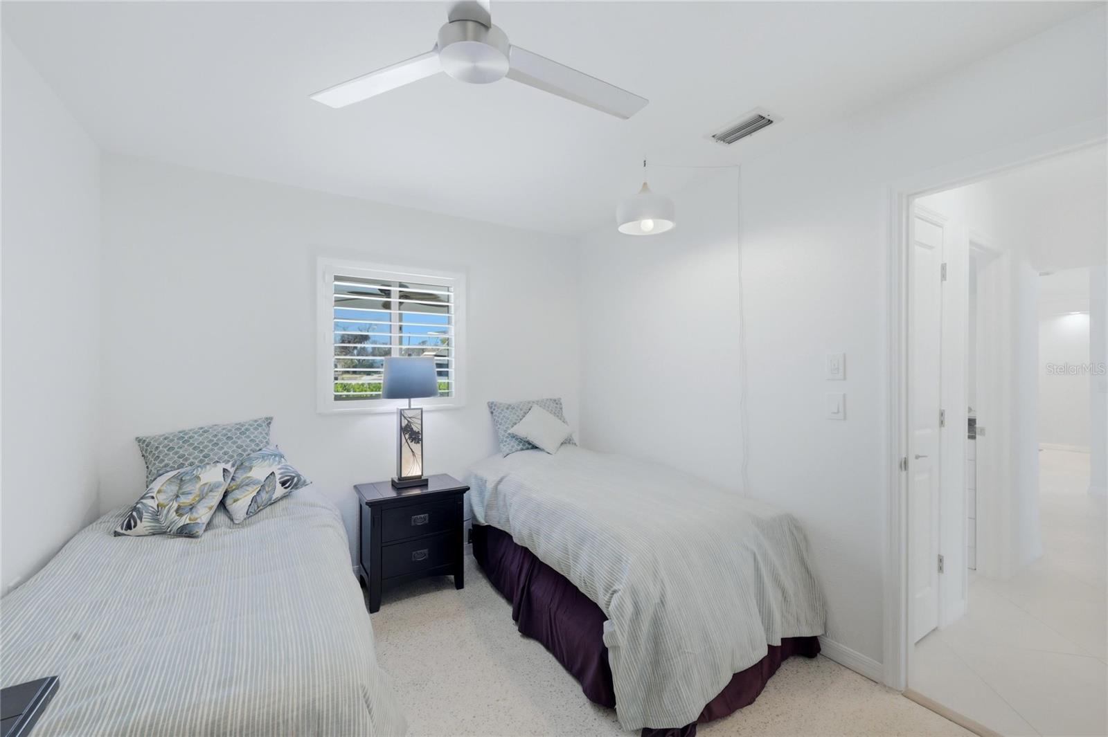 GROVE CITY SHORES - Residential