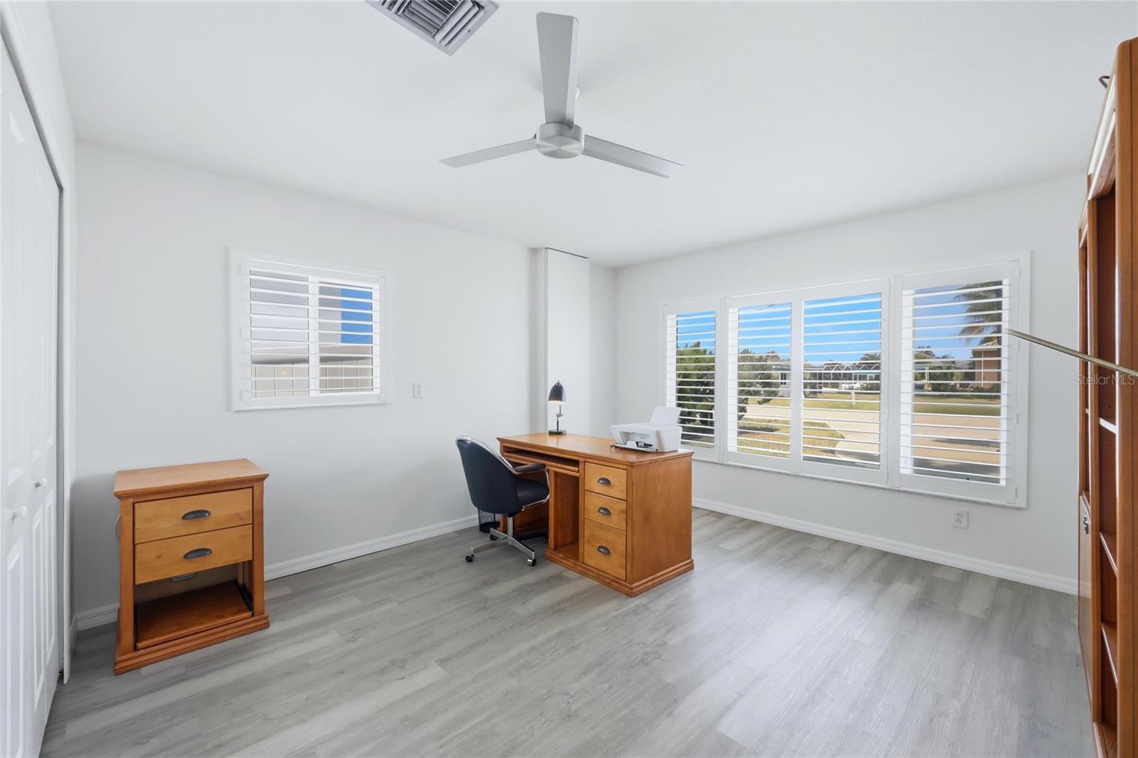 GROVE CITY SHORES - Residential