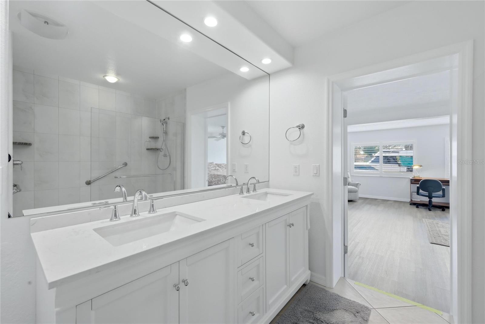 GROVE CITY SHORES - Residential