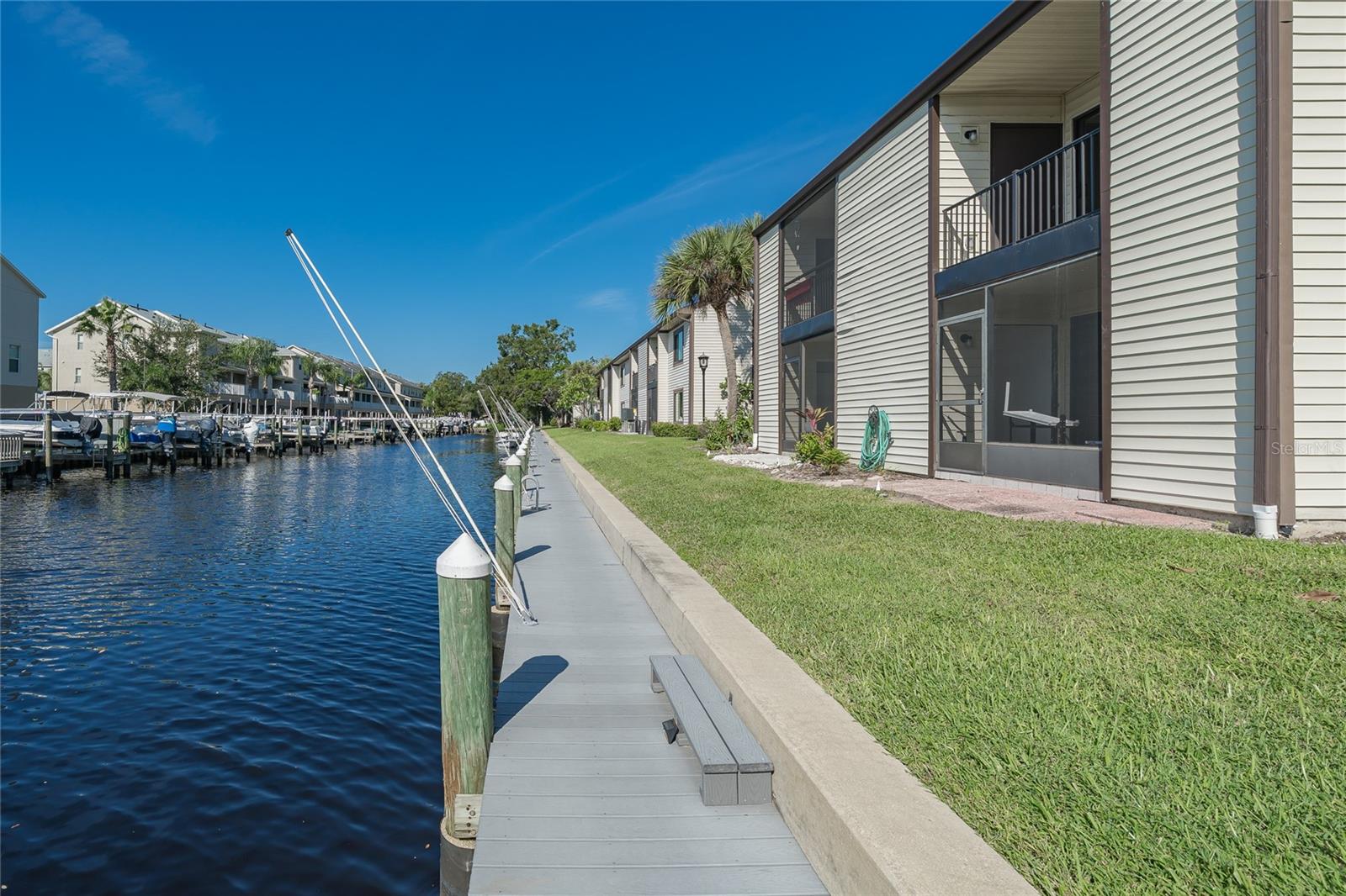 MOORINGS THE CONDO - Residential Lease