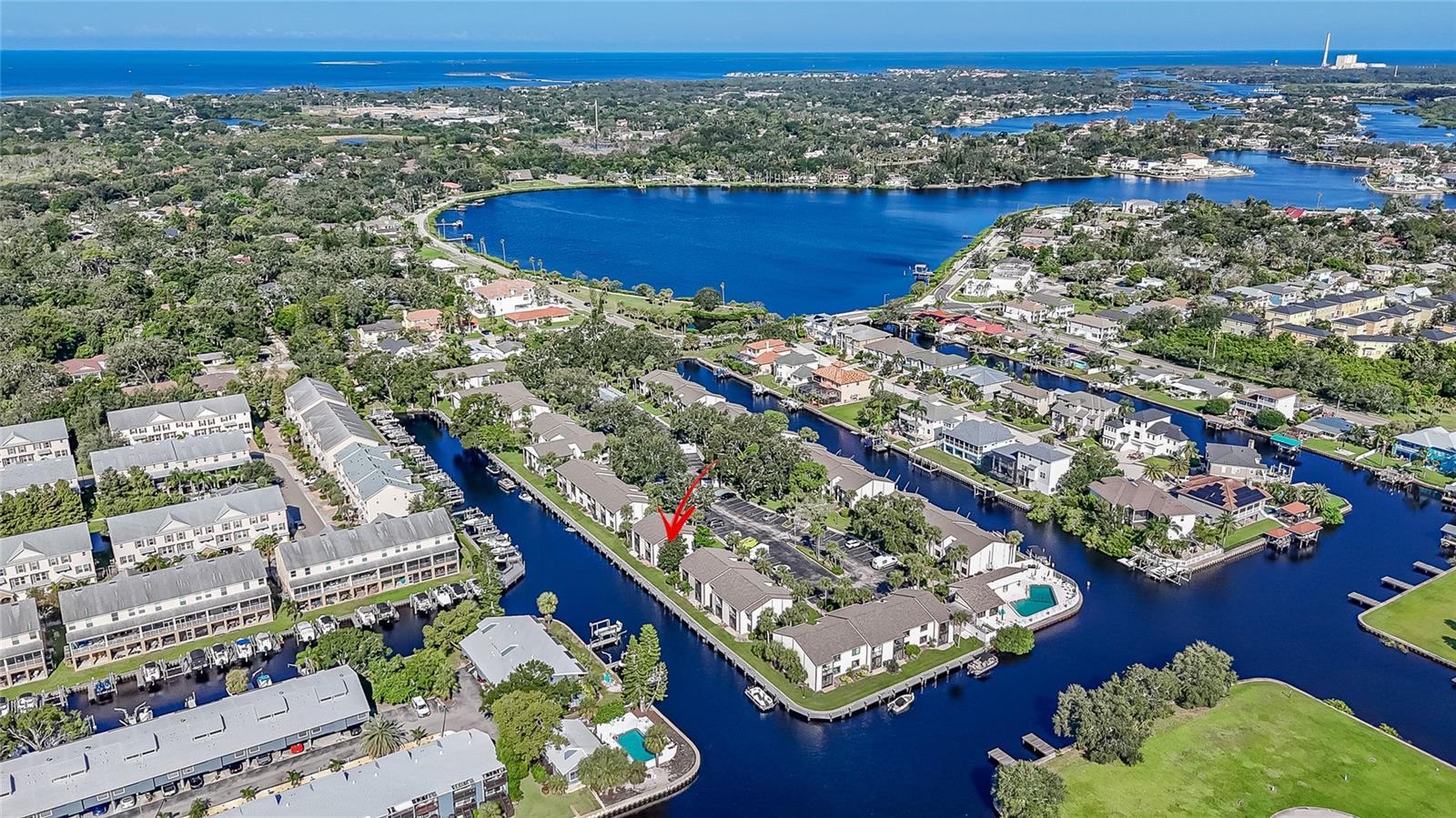 MOORINGS THE CONDO - Residential Lease