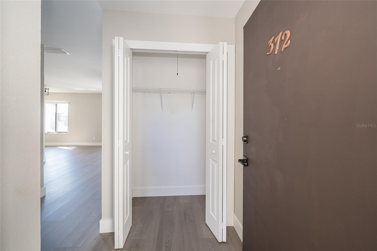 MOORINGS THE CONDO - Residential Lease