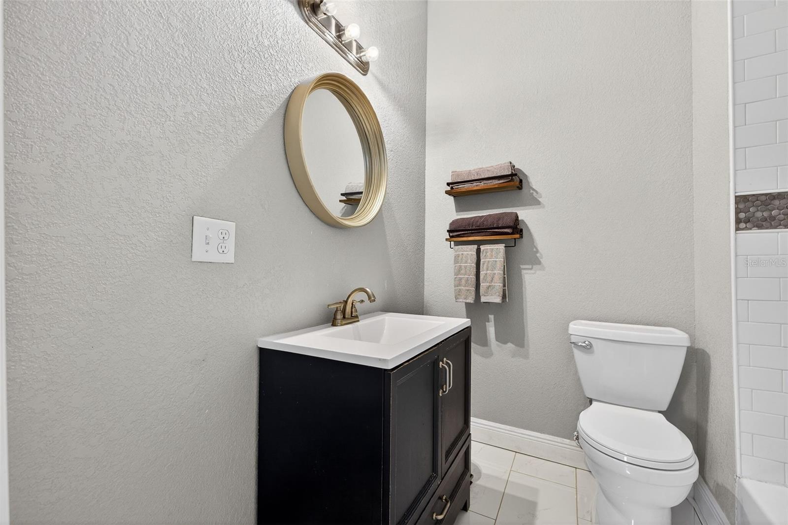 WATCH HILL - Residential