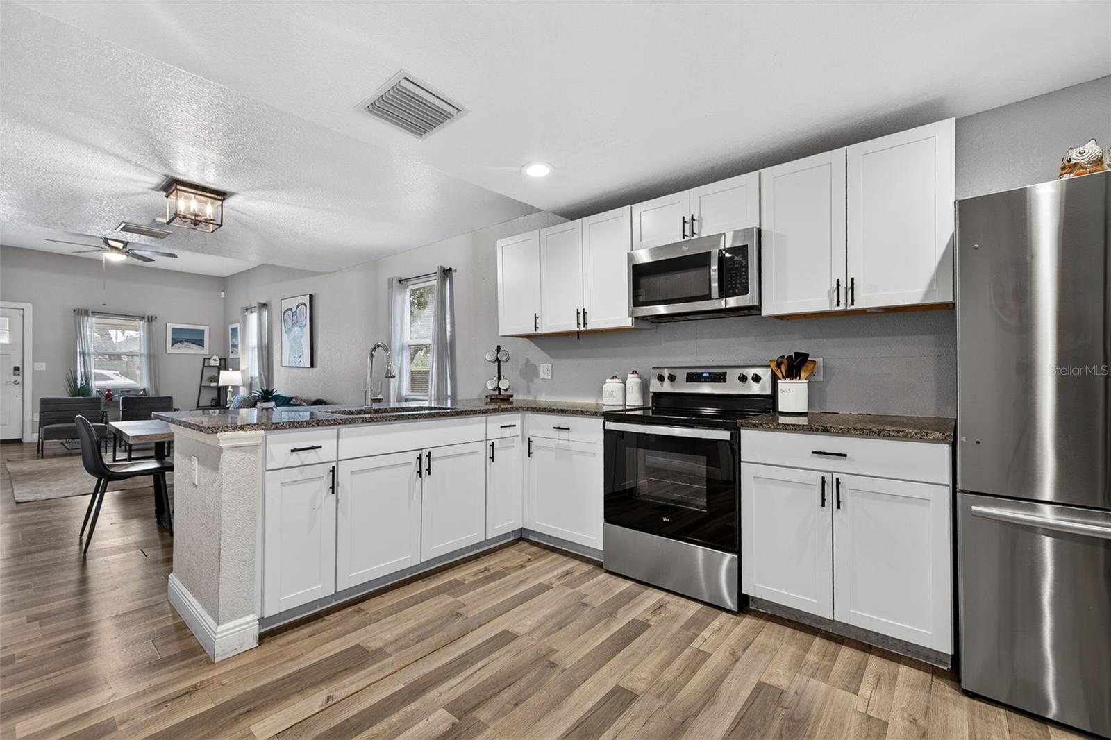 WATCH HILL - Residential