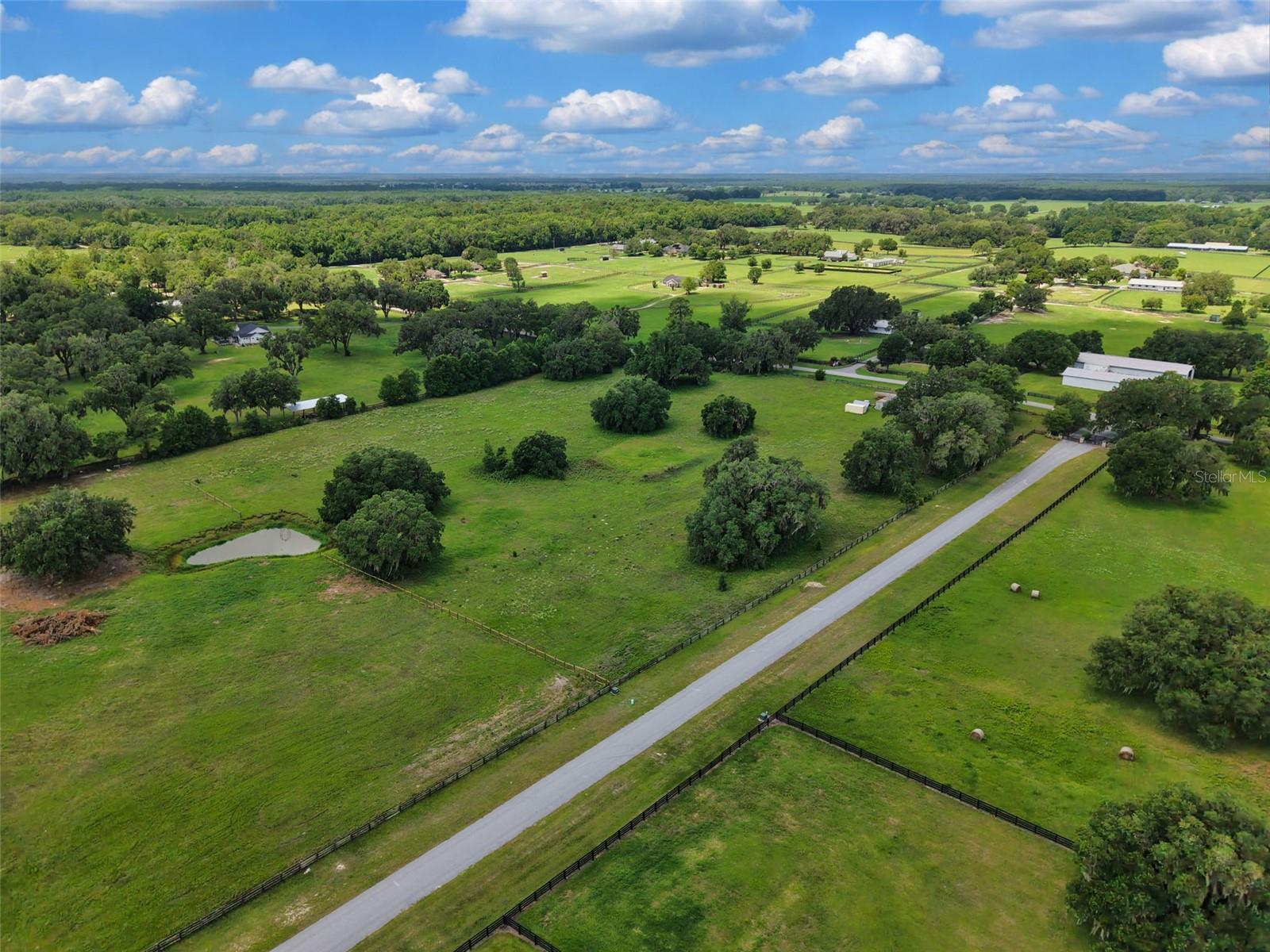 PARADISE FARM - Land