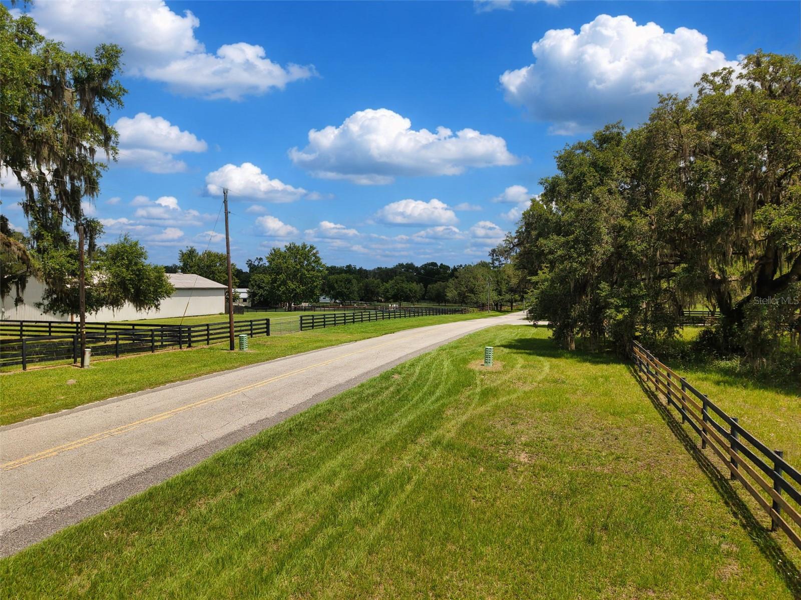 PARADISE FARM - Land