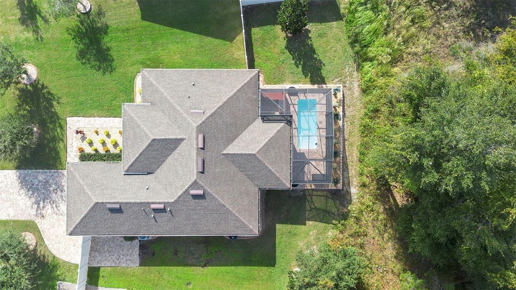 Photo of 402 Last Tree Drive, Deland, FL 32720 (MLS # V4945722)