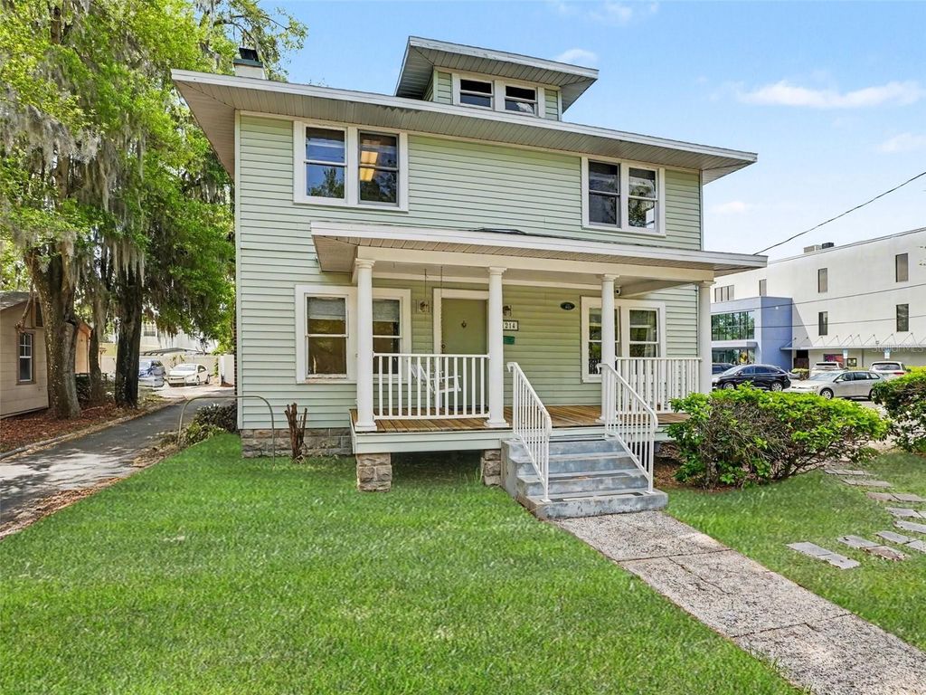 Photo of 1214 E Livingston St, Orlando, FL 32803 (MLS # O6397789)