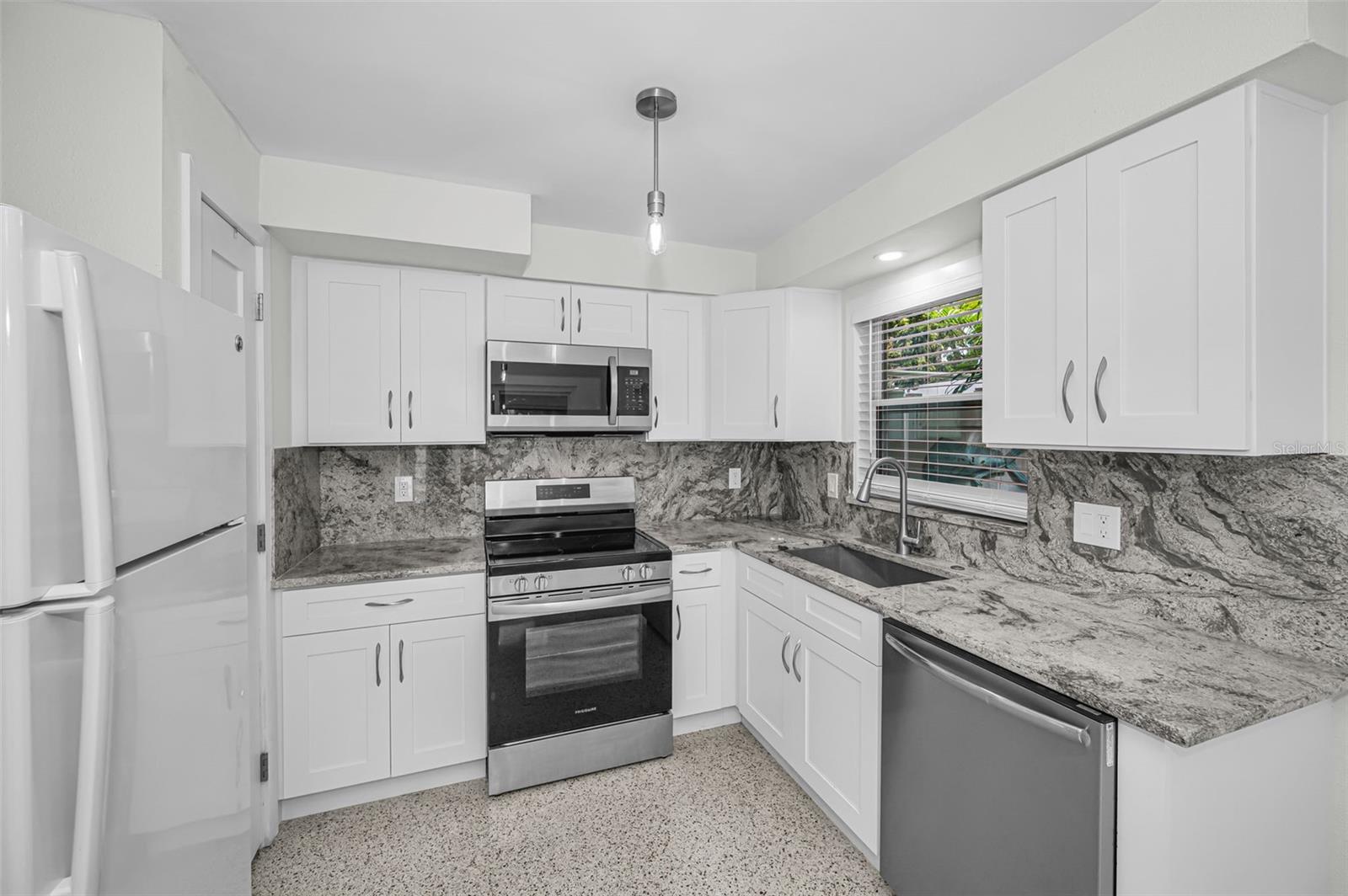 ST PETERSBURG BEACH REP - Residential