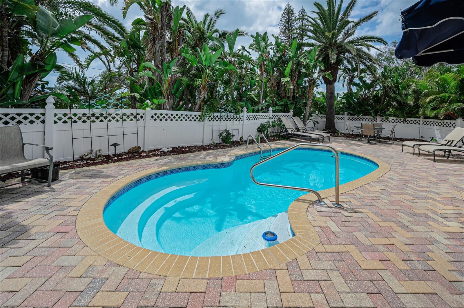 ST PETERSBURG BEACH REP - Residential