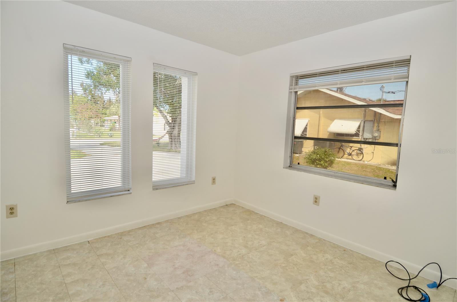 WARM MINERAL SPGS - Residential Lease