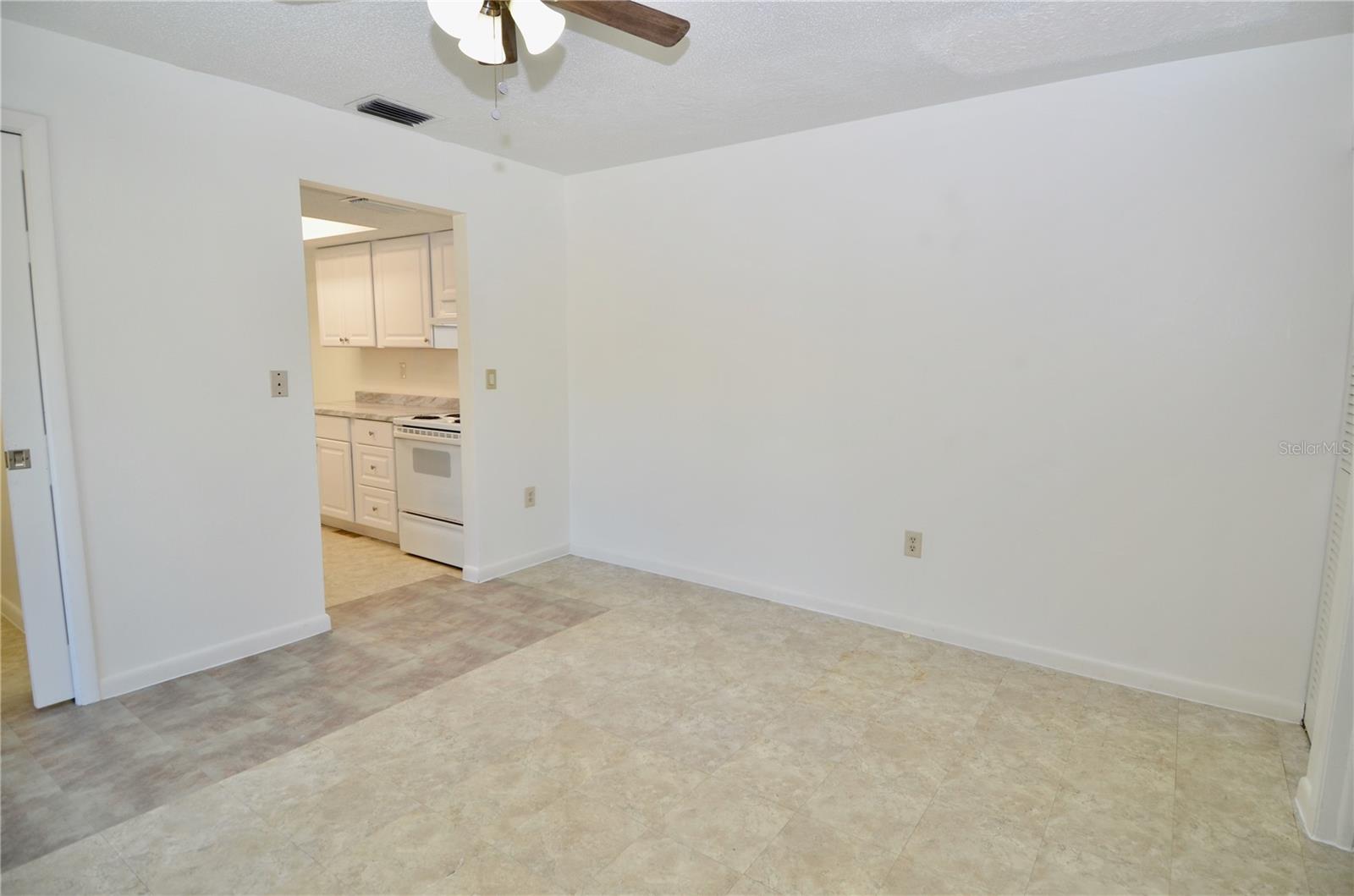 WARM MINERAL SPGS - Residential Lease