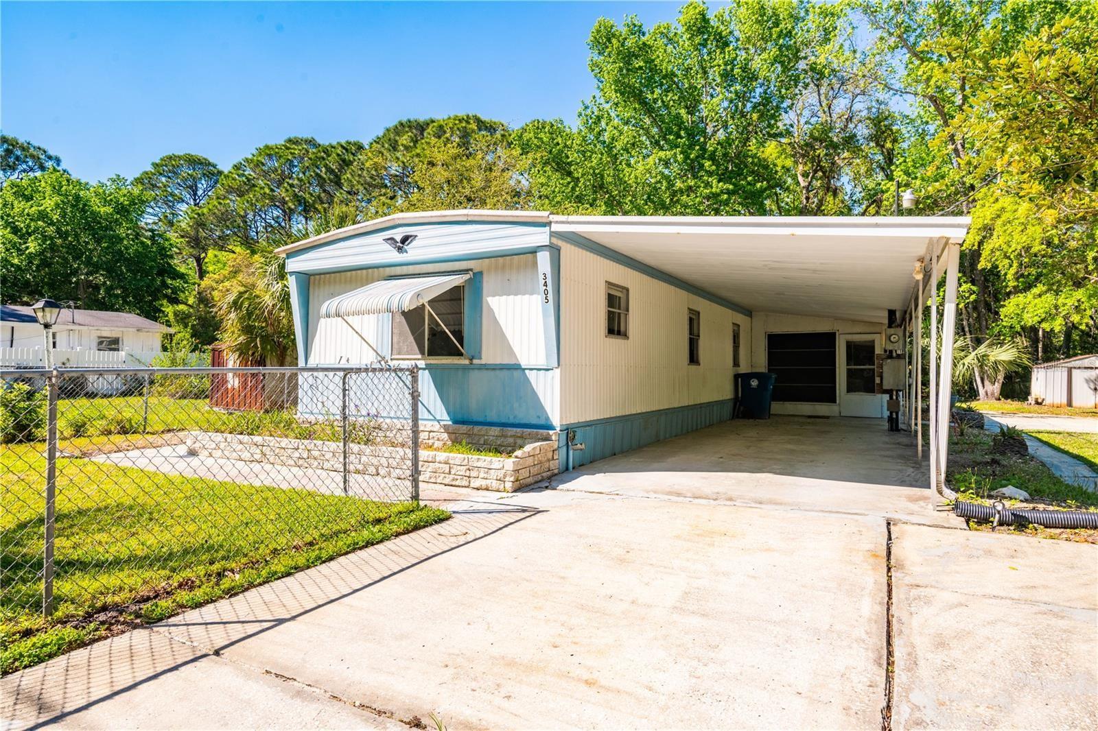 GULF ACCESS – PRIVATE COMMUNITY BOAT RAMP!
Located just minutes from Weeki Wachee, this charming 2-bedroom, 2-bath mobile home sits on .72 acres across three adjoining parcels, with one parcel housing the septic system. Enjoy Florida living with an attached carport, detached shed, and backyard carport—perfect for extra storage or parking your boat.
You'll love the prime location: close to shopping and amenities, yet tucked away near nature with easy access to outdoor adventures like kayaking, fishing, and hiking. NO HOA means more freedom and flexibility—ideal for a weekend retreat or full-time residence, offering comfort, convenience, and coastal charm.
Don’t miss this rare opportunity—schedule your showing today!