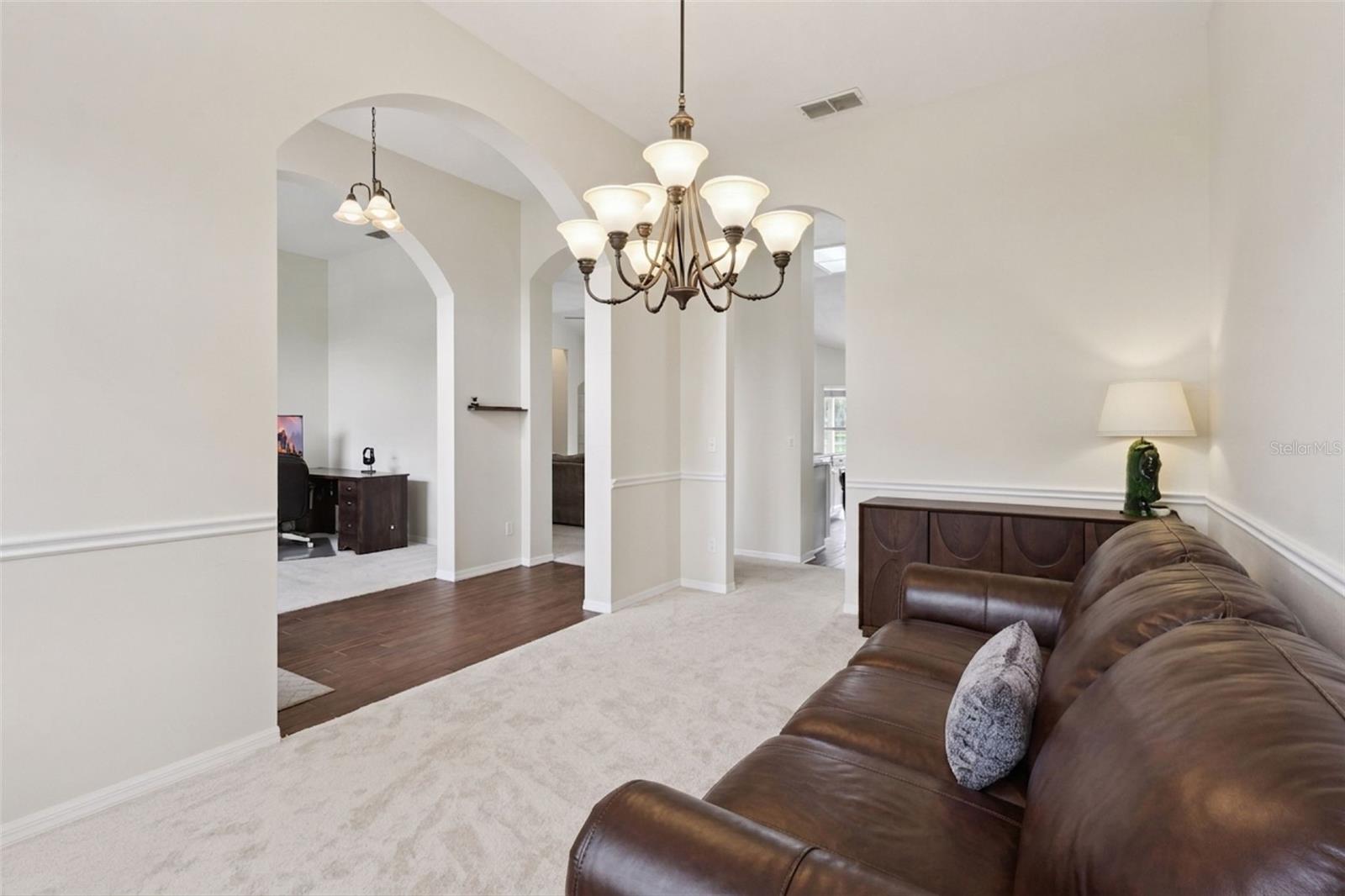 14313 ROXSHIRE DRIVE