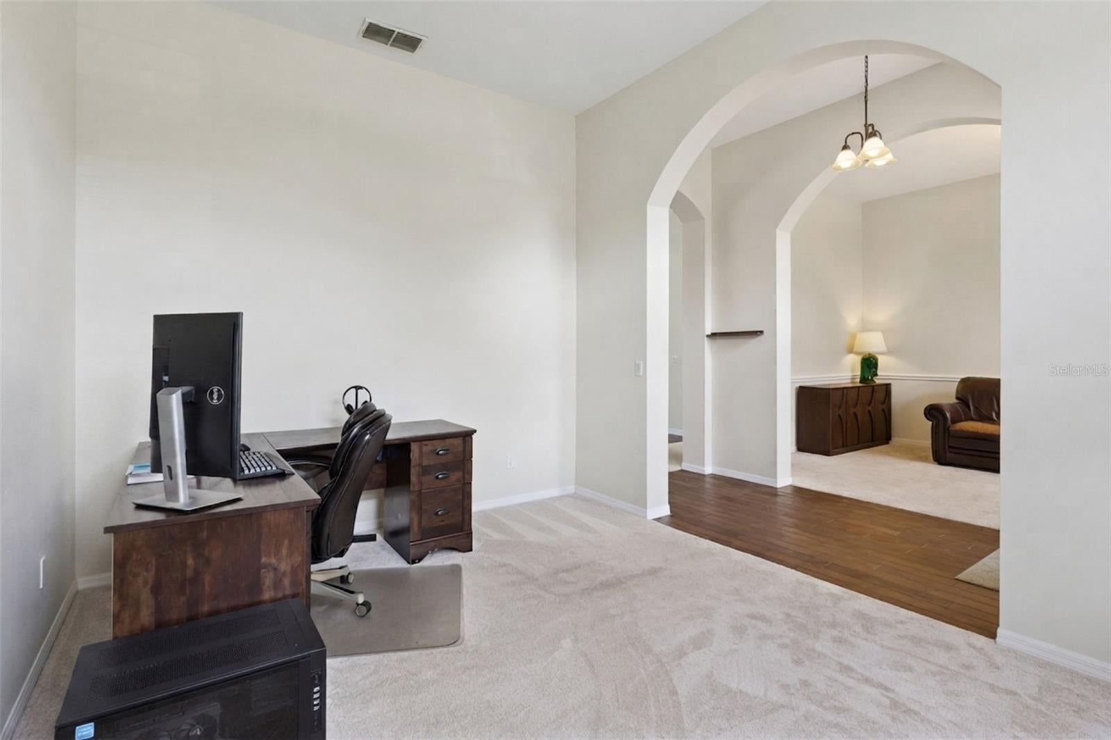 14313 ROXSHIRE DRIVE