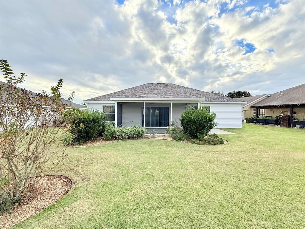 Photo of 995 Joiner Pl, The Villages, FL 32162 (MLS # G5105542)