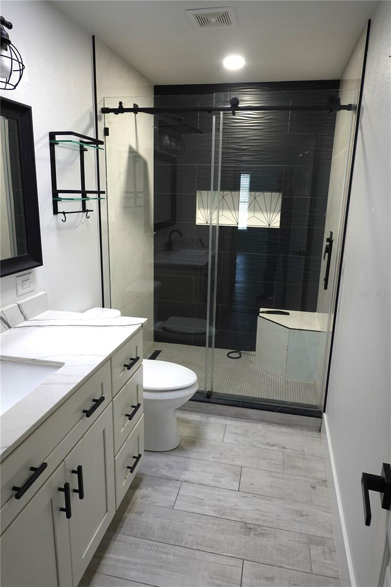 PLEASANT HILL HEIGHTS UNIT 2 - Residential Lease