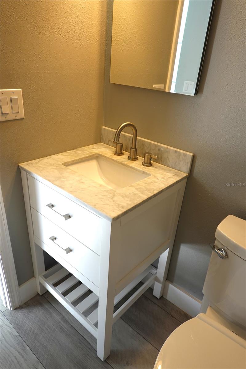 PLEASANT HILL HEIGHTS UNIT 2 - Residential Lease