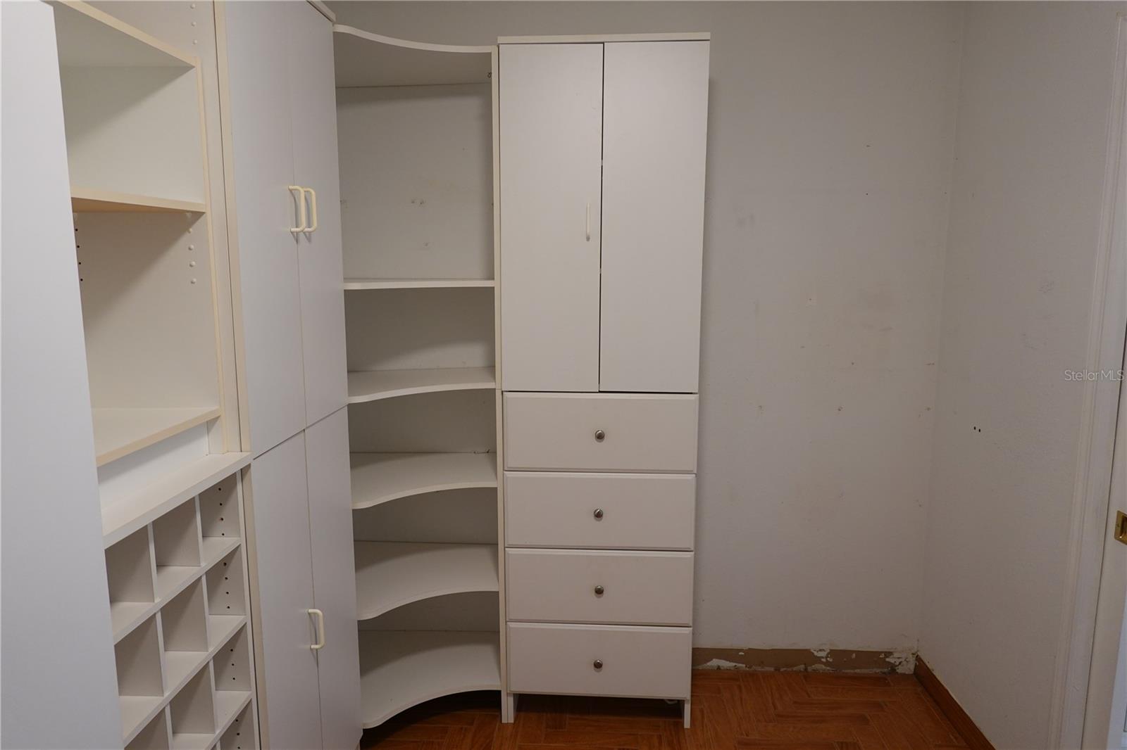 PLEASANT HILL HEIGHTS UNIT 2 - Residential Lease