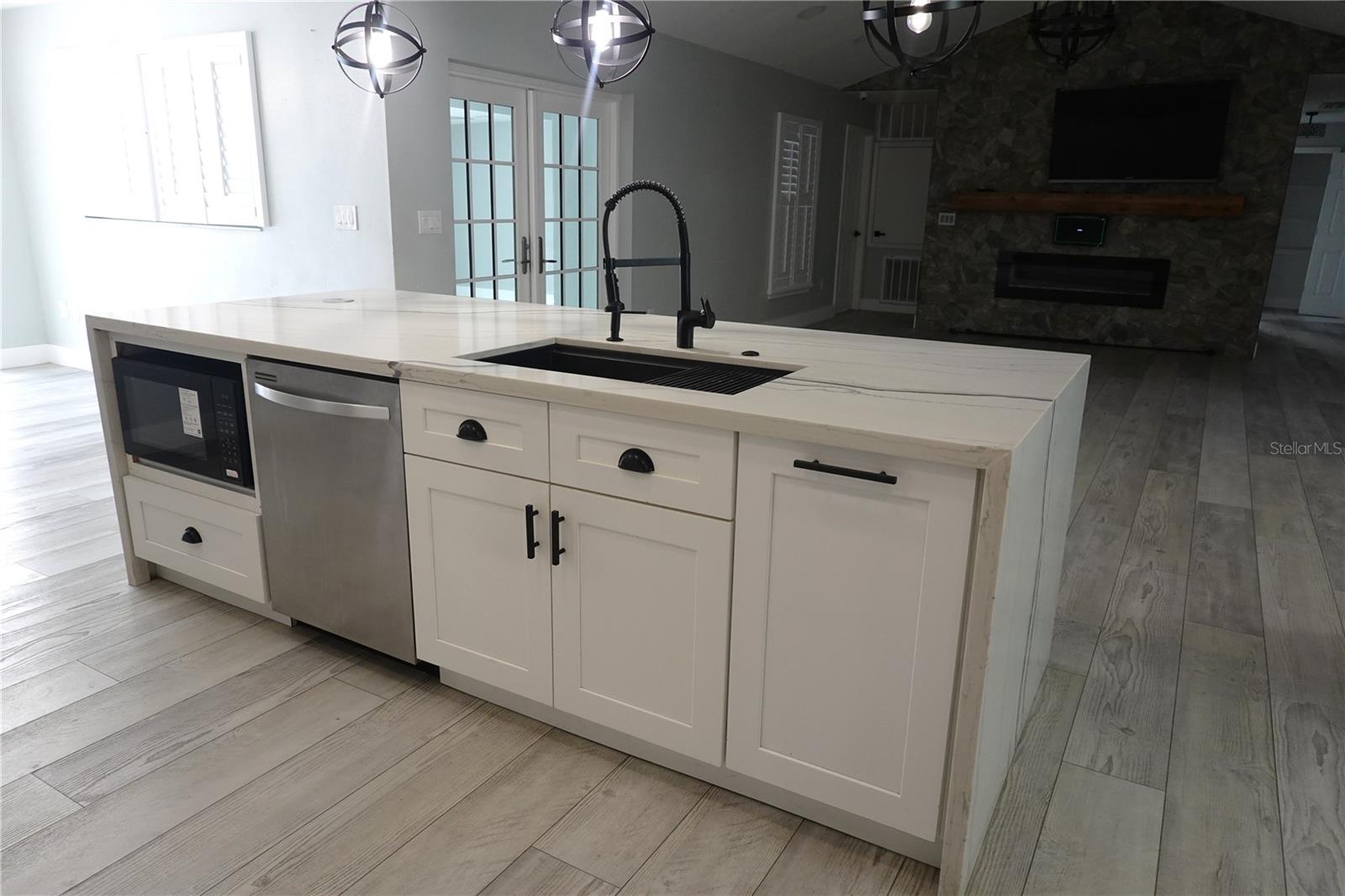 PLEASANT HILL HEIGHTS UNIT 2 - Residential Lease