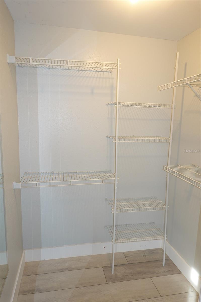 PLEASANT HILL HEIGHTS UNIT 2 - Residential Lease