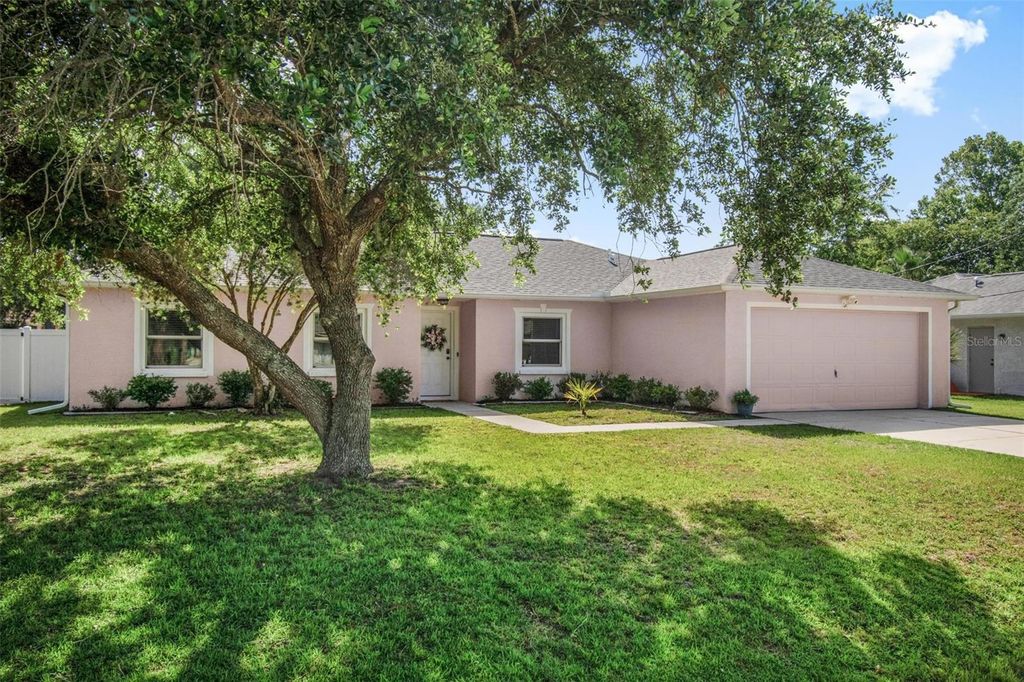 Photo of 5 Burton Place, Palm Coast, FL 32137 (MLS # FC318842)