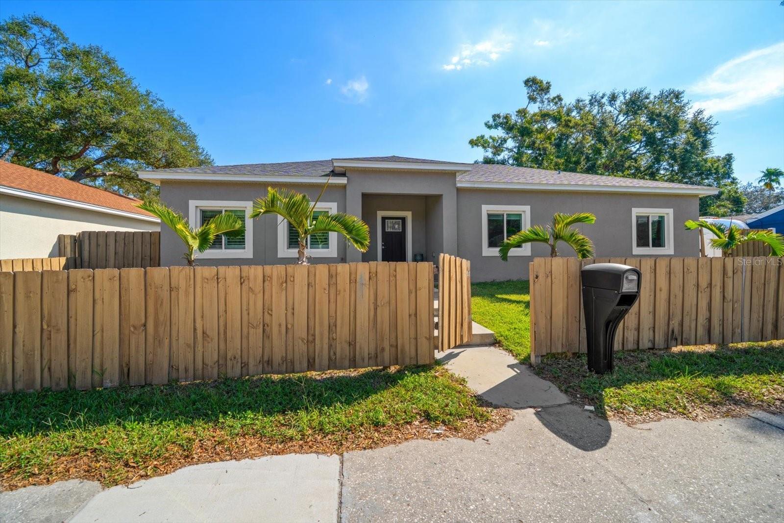 RIDGE PARK - Residential