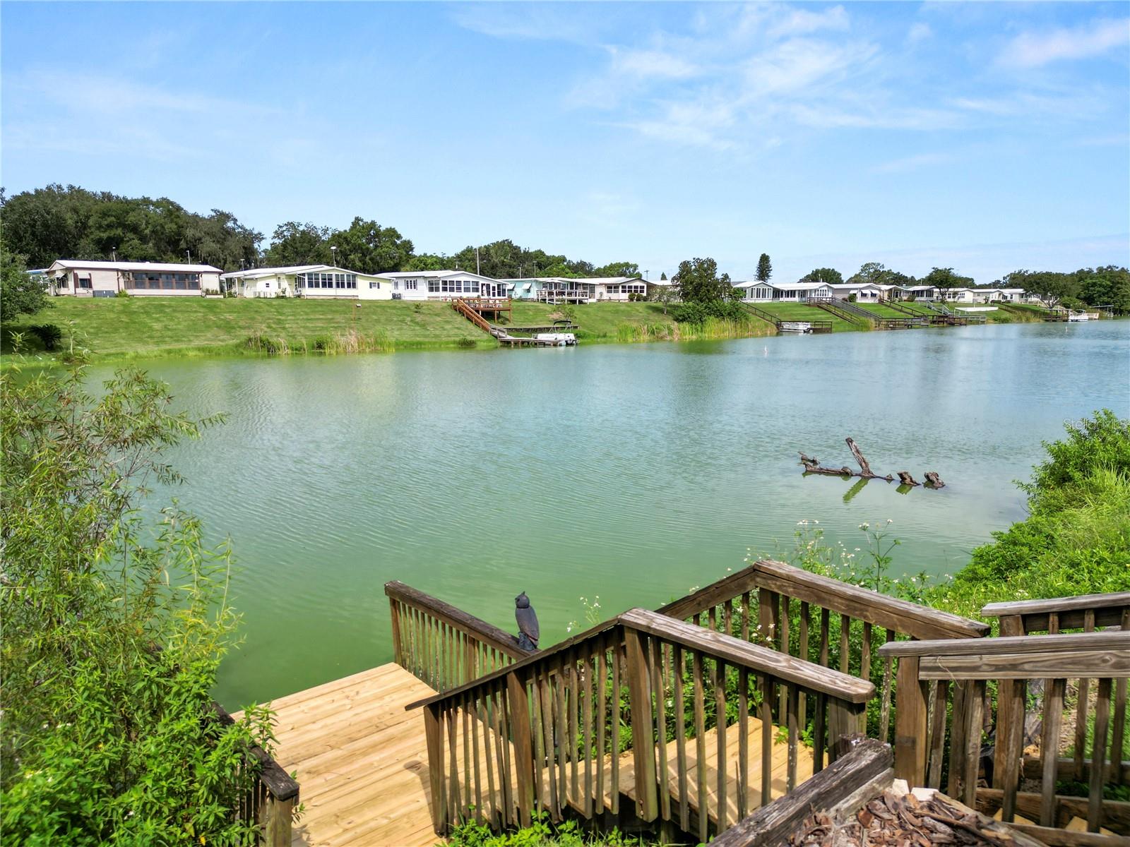 FLORAL LAKES - Residential