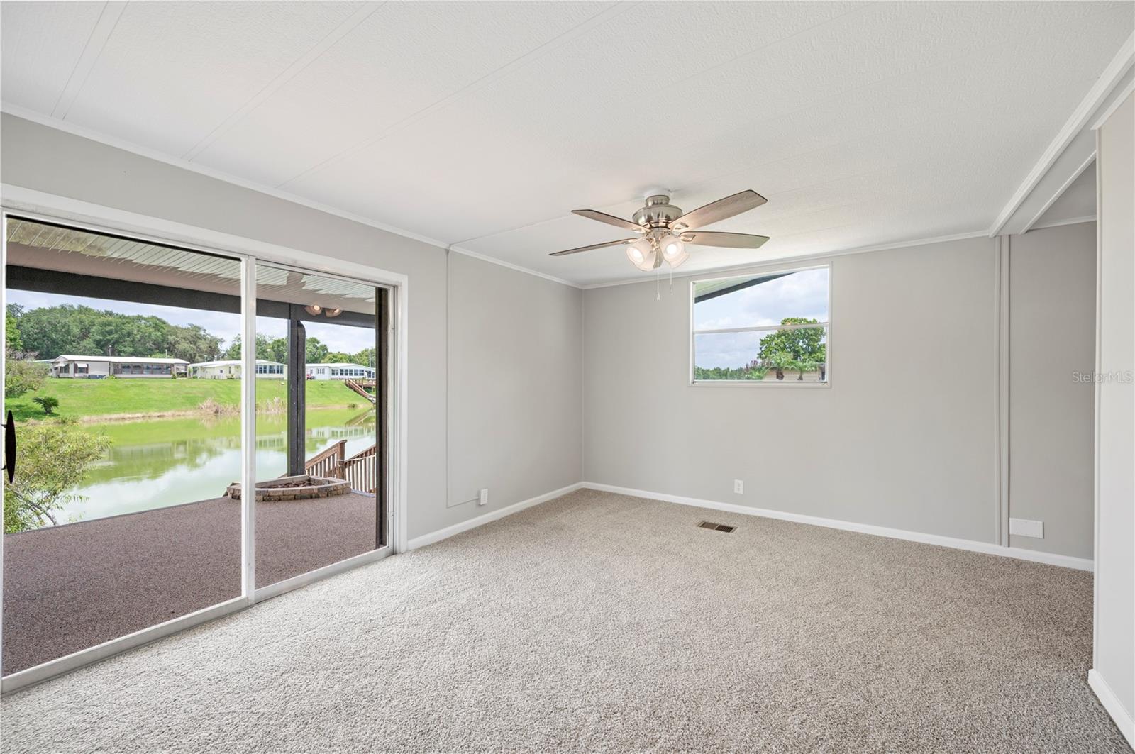 FLORAL LAKES - Residential