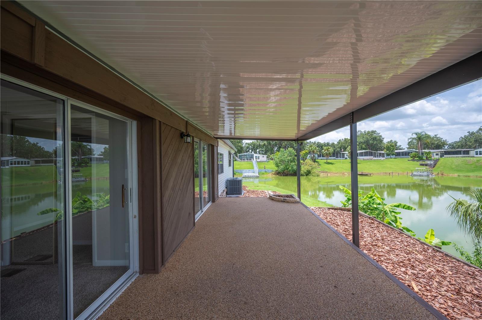 FLORAL LAKES - Residential