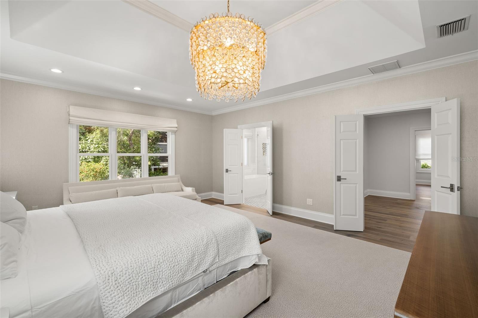 BAYSHORE COURT - Residential