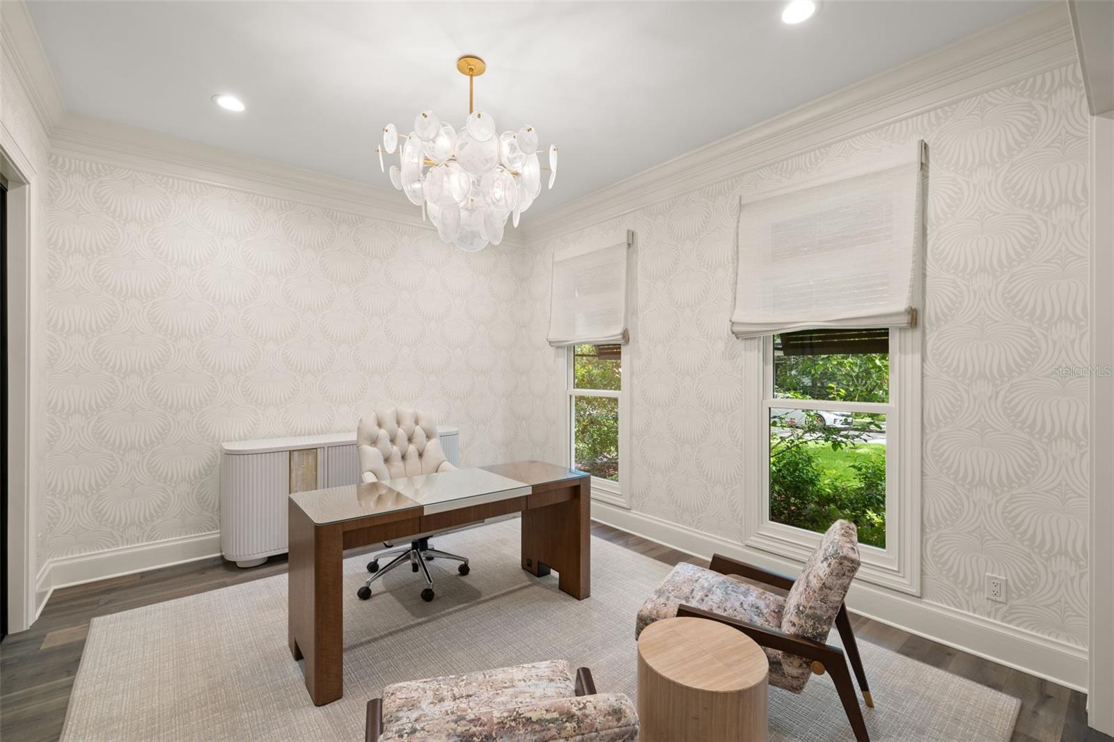 BAYSHORE COURT - Residential